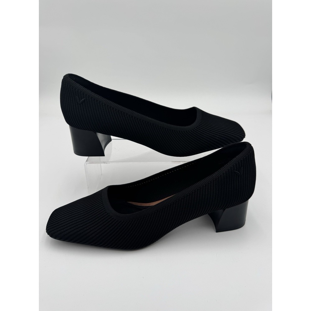 Women's Black Ribbed Low Block Heel Pumps